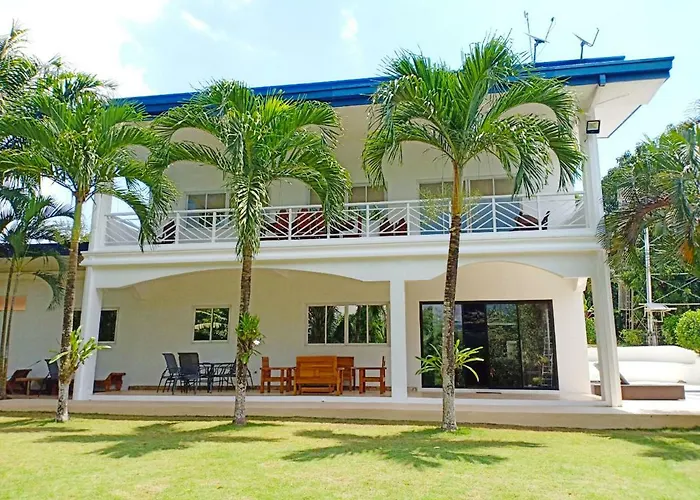 Villa Tropical Garden With Pool